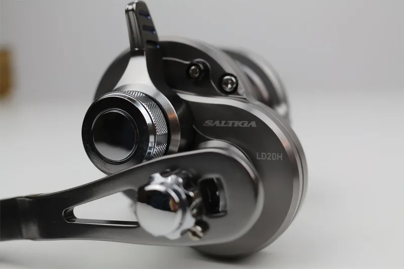 Daiwa 20 Saltiga LD Lever Drag Reel