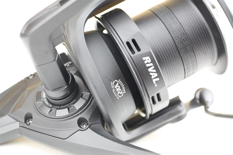Penn Rival Longcast — 6000, Black